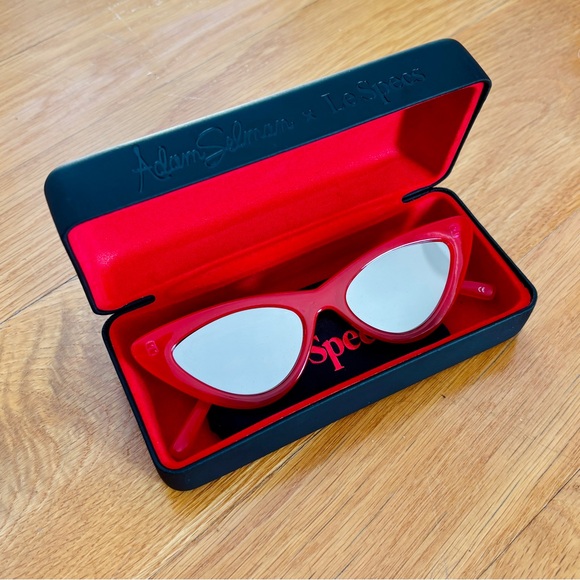 SOLD - Picture 2 of 6